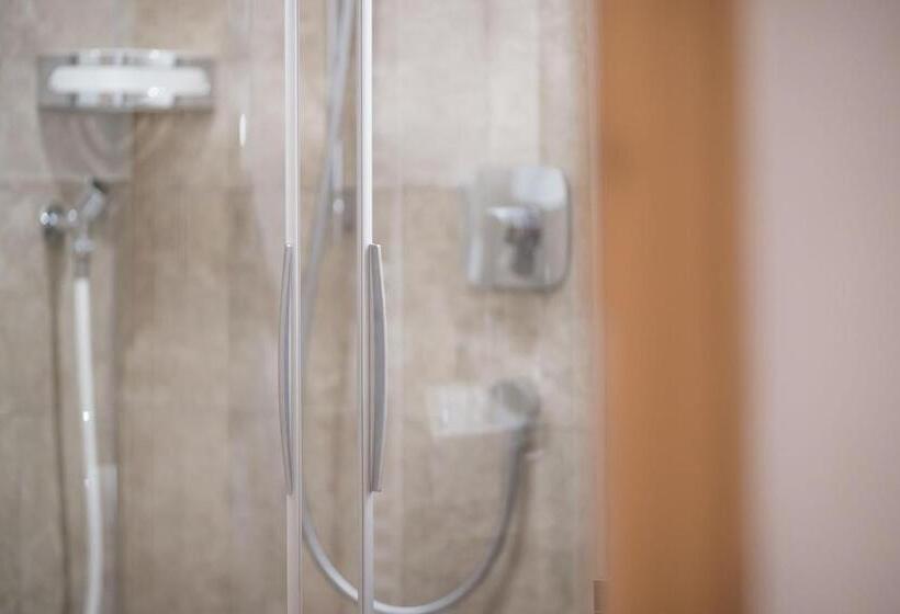 חדר סטנדרט, Emma Historic