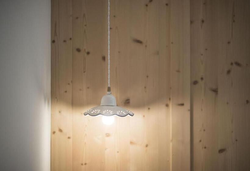 חדר קומפורט, Emma Historic