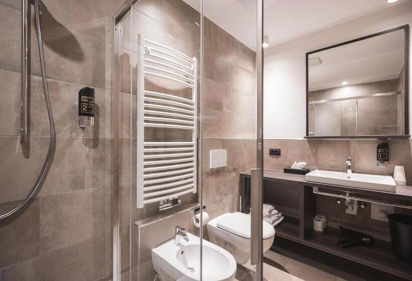 סוויטת ג'וניור משפחתית, Emma Historic