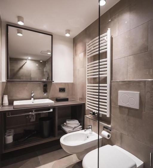 חדר קומפורט, Emma Historic