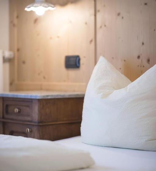 חדר סטנדרט, Emma Historic