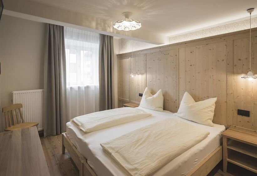 חדר קומפורט, Emma Historic