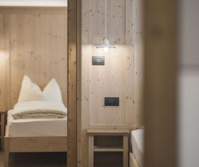 סוויטת ג'וניור משפחתית, Emma Historic