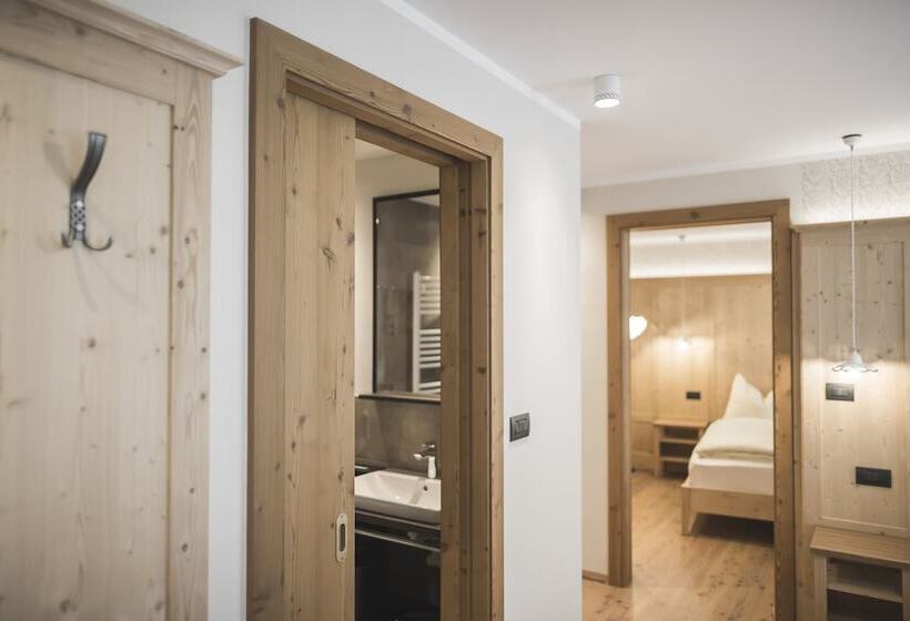 סוויטת ג'וניור משפחתית, Emma Historic