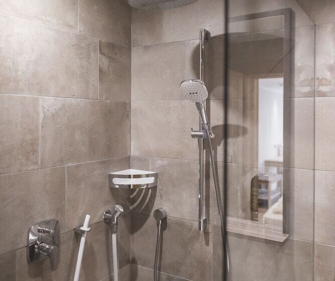 סוויטת ג'וניור פנימית, Emma Historic