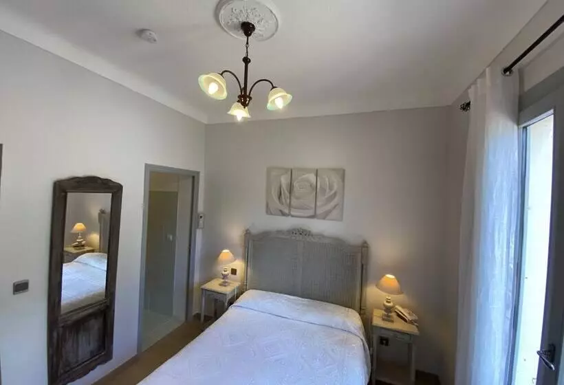 スタンダードシングルルーム, Hôtel Le Colombier