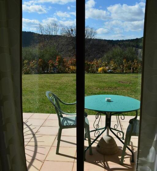 ガーデンビュースーペリアールーム, Hôtel Le Colombier