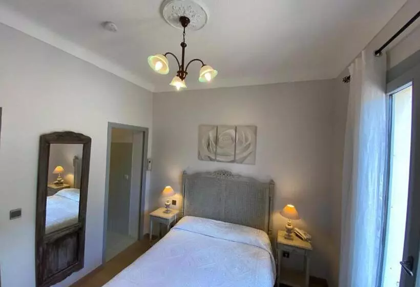 シングルベーシックルーム, Hôtel Le Colombier