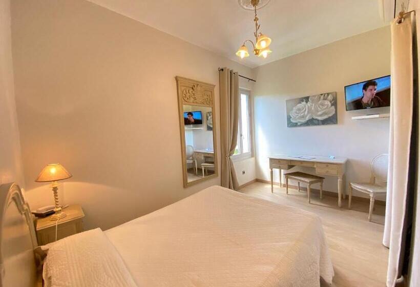 スタンダードシングルルーム, Hôtel Le Colombier