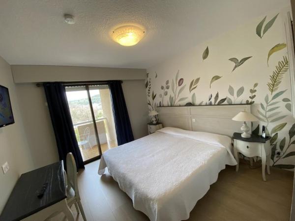 스탠다드 룸 킹사이즈 침대, Hôtel Le Colombier