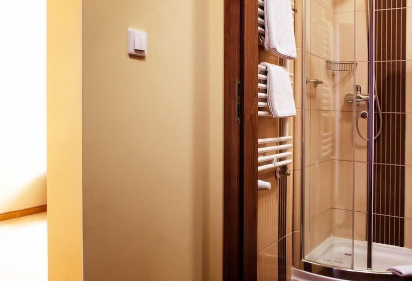 스탠다드 싱글 룸, Kuźnia