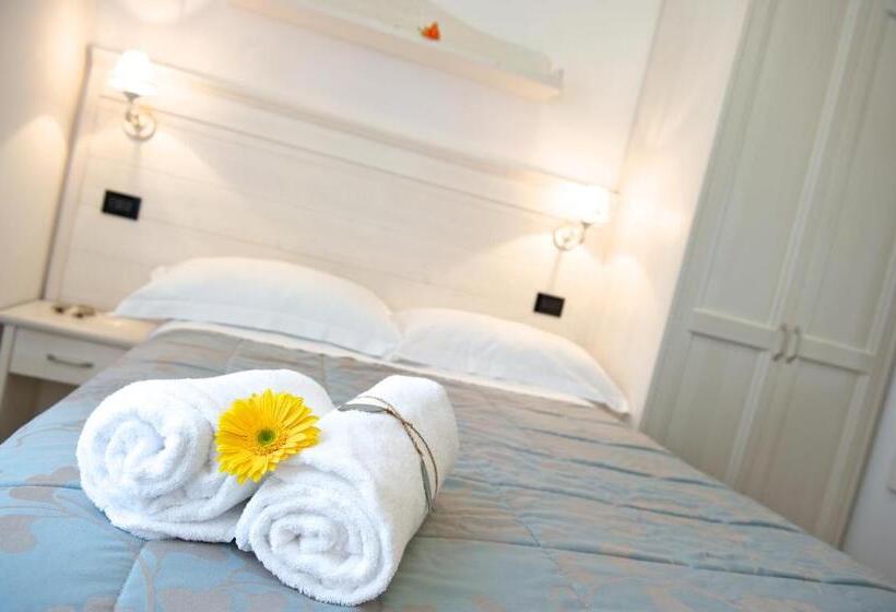 غرفة إقتصادية, La Camogliese