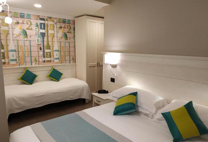 غرفة قياسية ثلاثية, La Camogliese