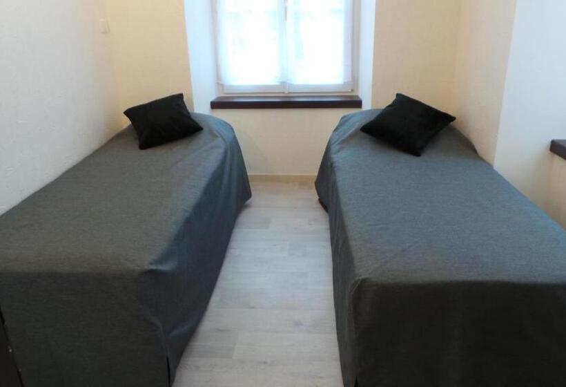 패밀리 룸, La Renaissance