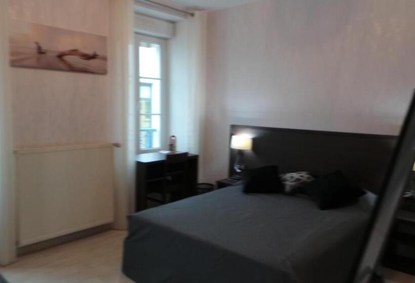 수피리어 룸, La Renaissance