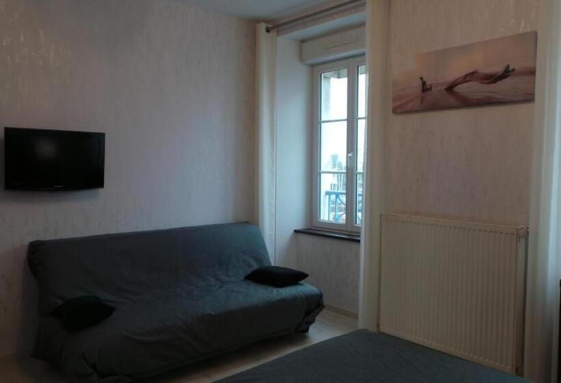 수피리어 룸, La Renaissance