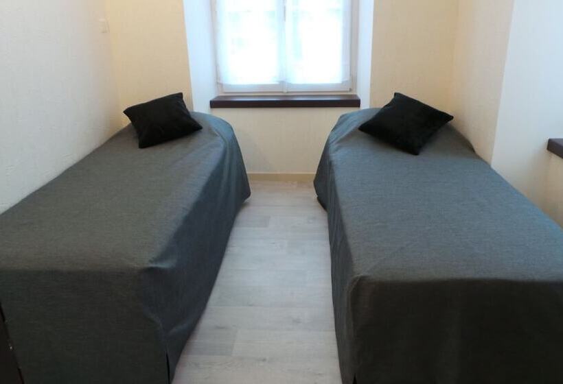 패밀리 룸, La Renaissance