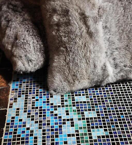 سوییت جونیور, L'alcazar