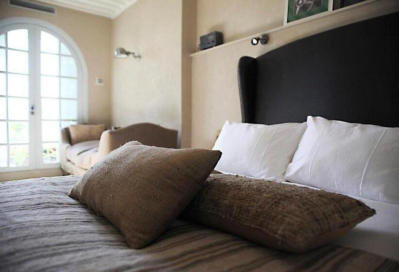 Superior suite with terrace, L'alcazar