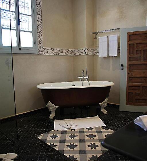 سوئیت رویال, L'alcazar