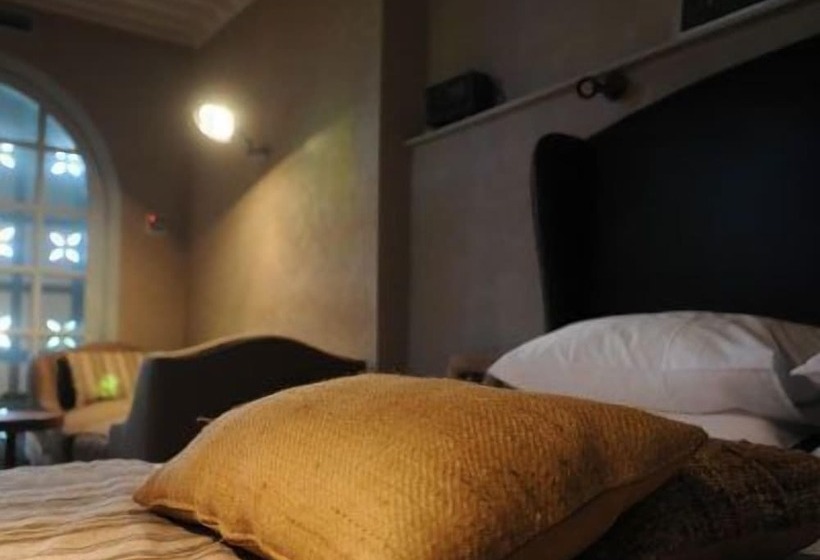 Superior suite with terrace, L'alcazar