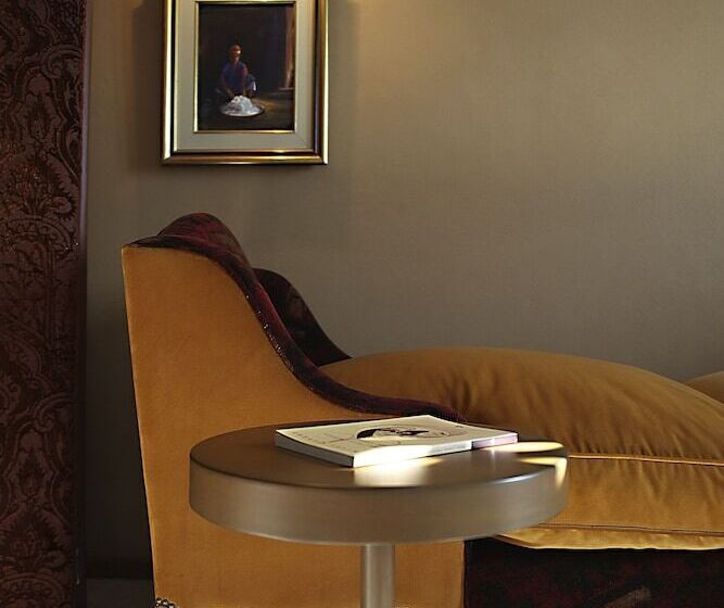 Superior suite with terrace, L'alcazar