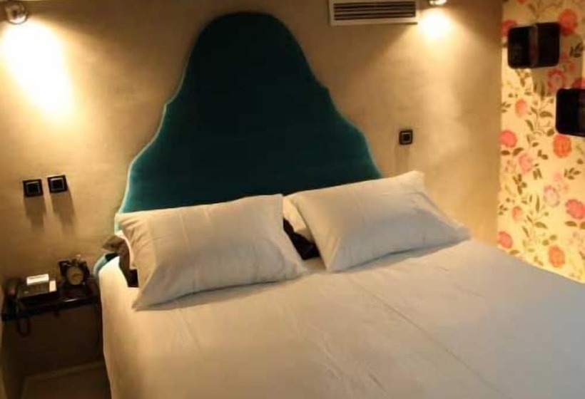 اتاق استاندارد, L'alcazar