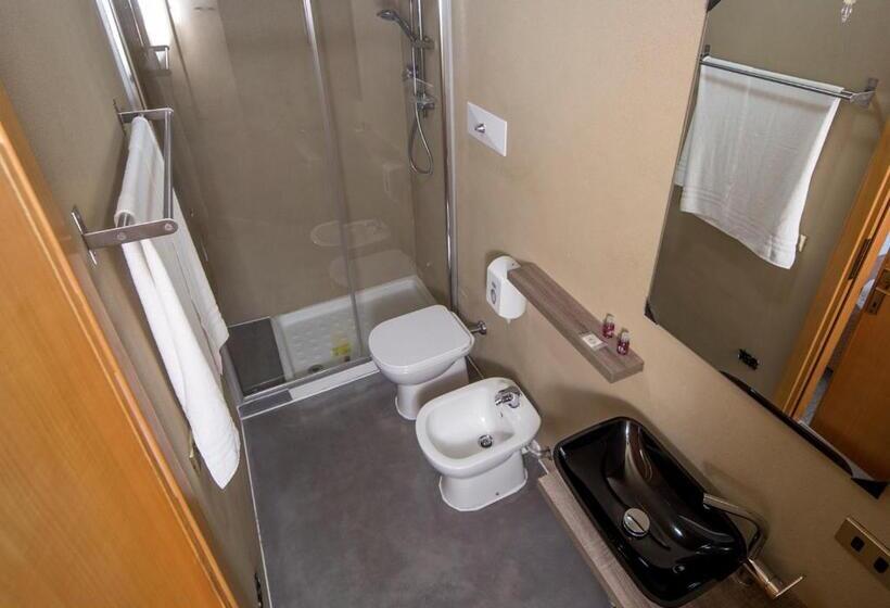 四人标准间, Locanda Al Centrale