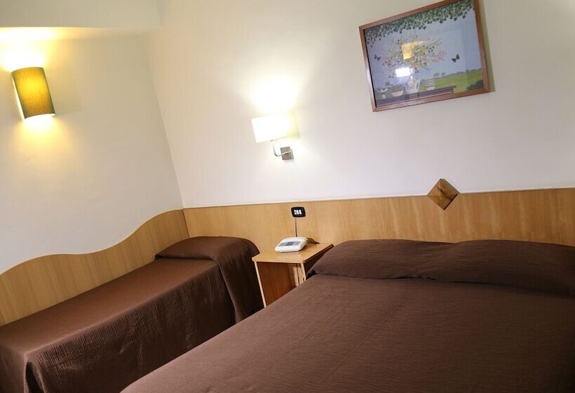 标准三人间, Meranda