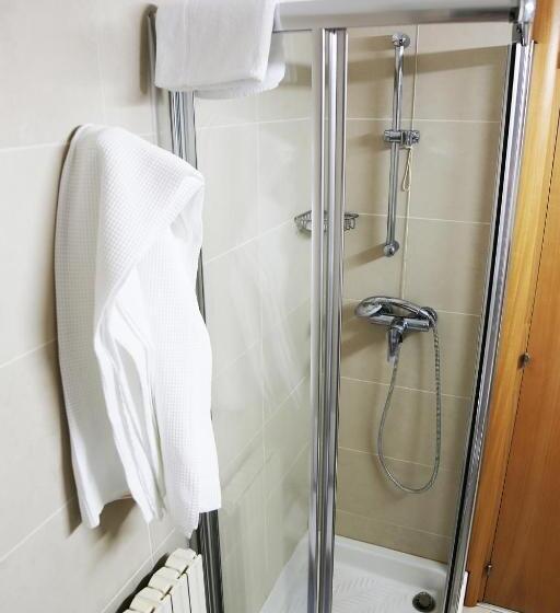 标准三人间, Meranda