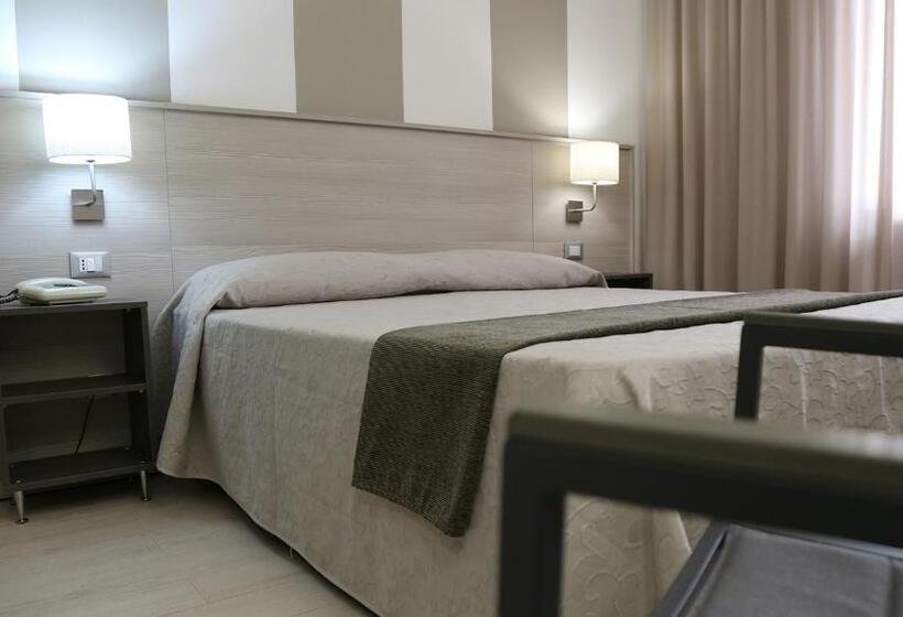 高级大房间, Meranda