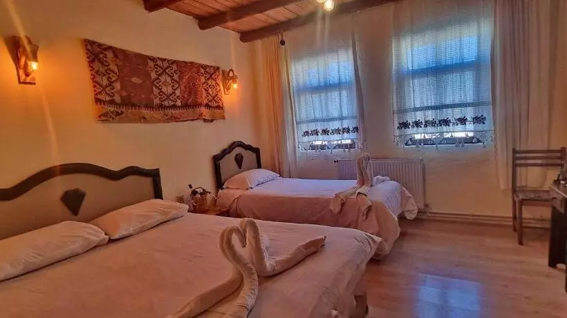اتاق استاندارد, Turbel Cave House