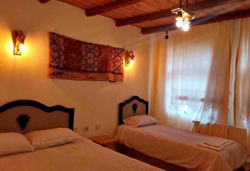 标准间, Muskara Cave