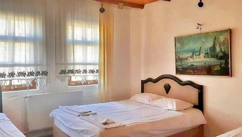 家庭间, Muskara Cave