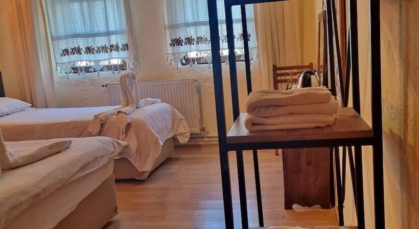 标准间, Muskara Cave