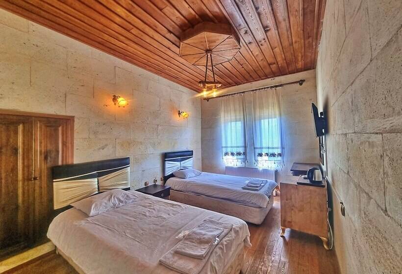 标准间, Muskara Cave