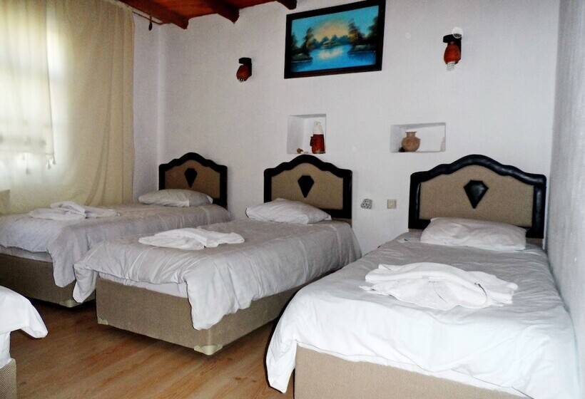 四人标准间, Muskara Cave