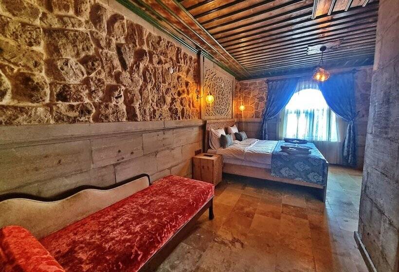 标准间, Muskara Cave