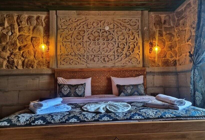 标准间, Muskara Cave