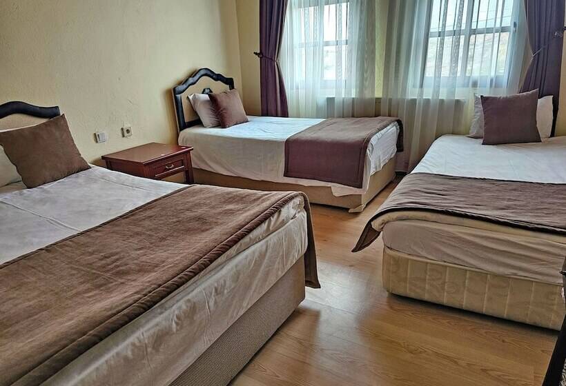 四人标准间, Muskara Cave