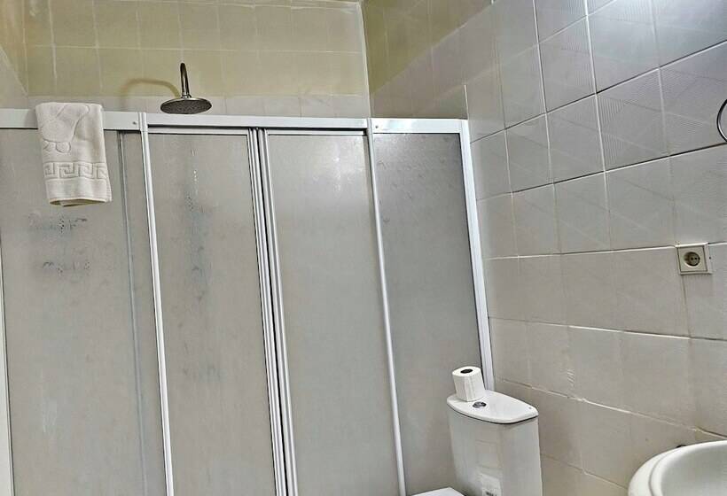 家庭间, Muskara Cave