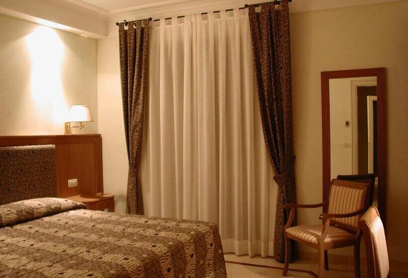 غرفة قياسية ثلاثية, Ristorante La Lampara