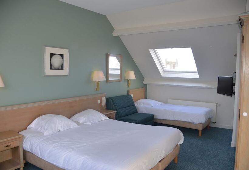 اتاق استاندارد سه نفره, Sabot D'or