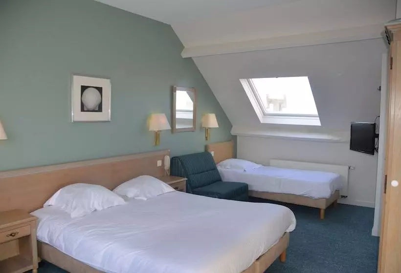 Standard Triple Room, Sabot D'or