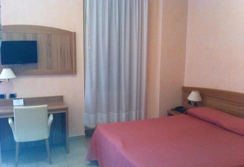اتاق استاندارد چهار تخته, Siena