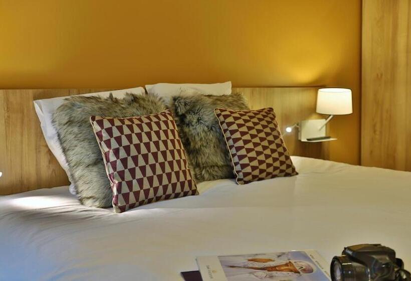 Номер Стандарт Трехместный, Sowell Hotels Mont Blanc Et Spa