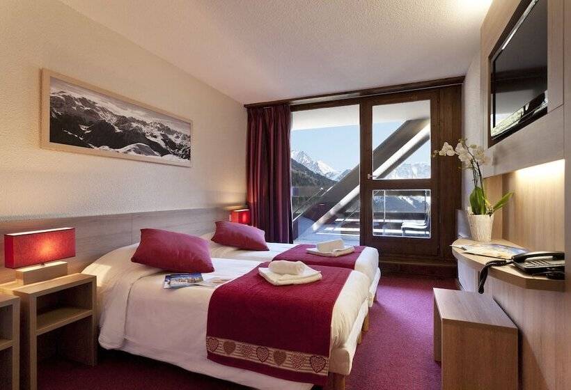 Номер Стандарт Трехместный, Sowell Hotels Mont Blanc Et Spa