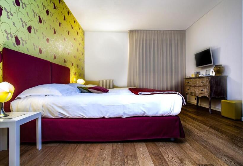 スタンダードトリプルルーム, Spluga Sosta &