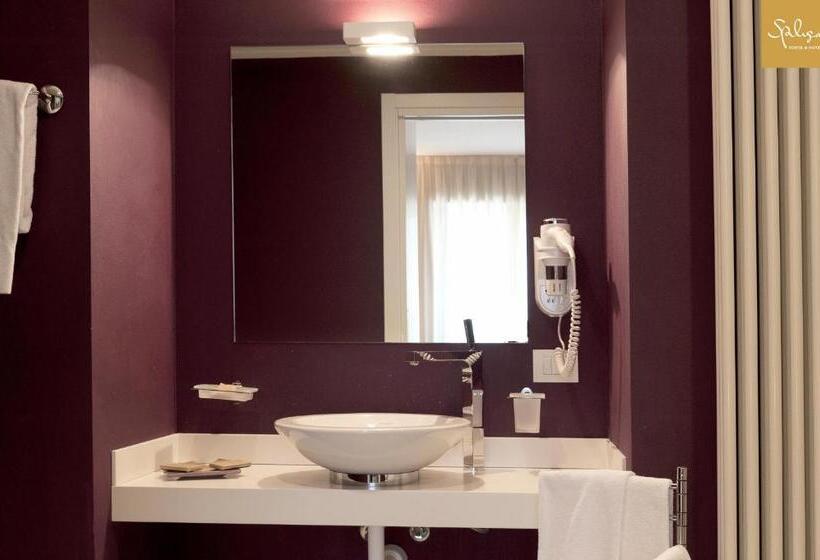 エクゼクティブルーム, Spluga Sosta &