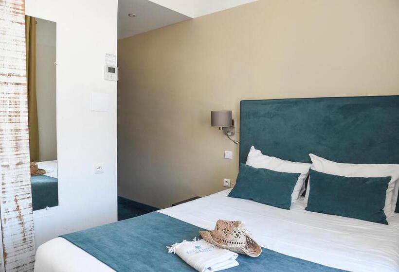 Номер Basic, The Originals Boutique La Villa Ouest & Spa